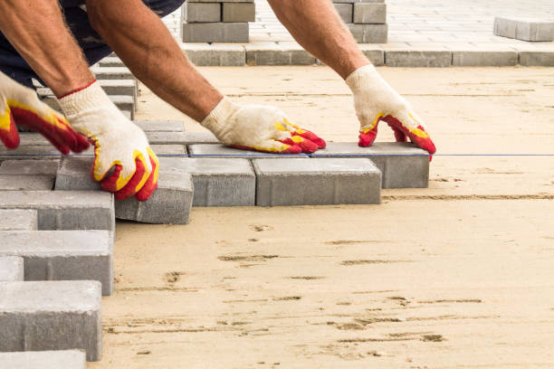 Best Interlocking Driveway Pavers  in Shelburn, IN