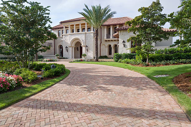 Best Residential Driveway Paver Services  in Shelburn, IN